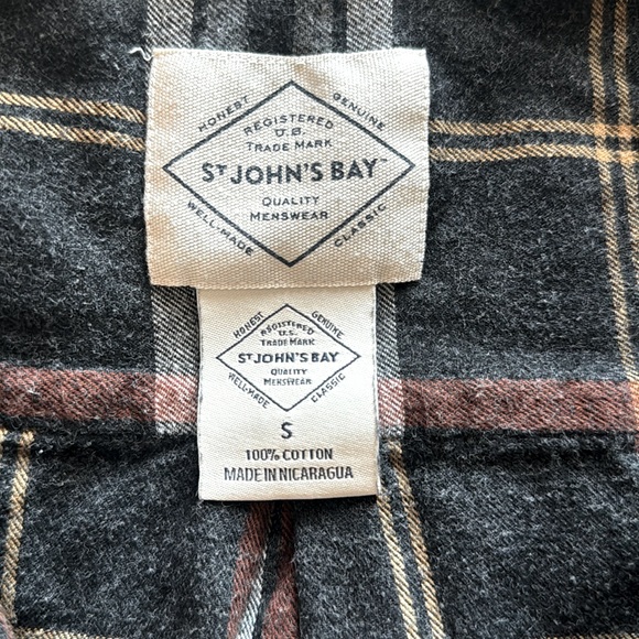 St. John’s Bay 100% cotton flannel - Picture 2 of 4